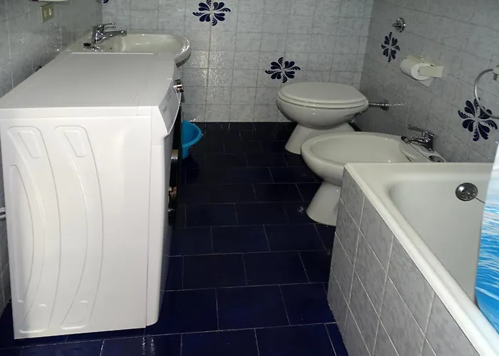 Tre Finestre Sul Perledo