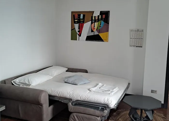 Tre Finestre Sul Perledo