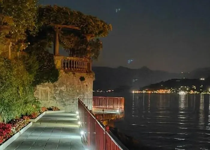 Tre Finestre Sul Perledo